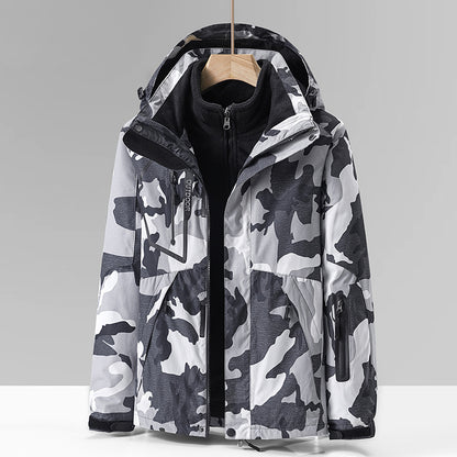 Three-in-one Outdoor Fleece Thickened Mountaineering Coat