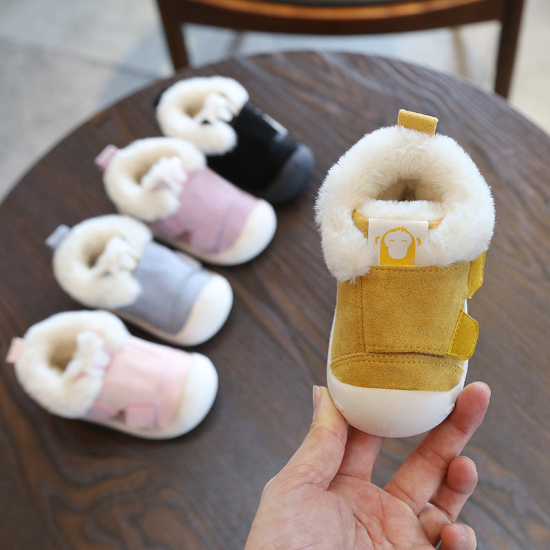 Cute Baby Velvet Booties with Fur Lining