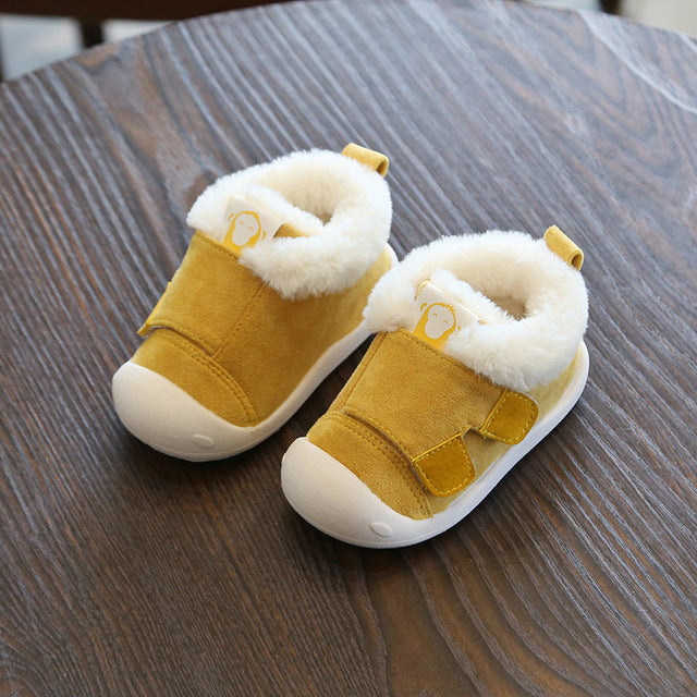 Cute Baby Velvet Booties with Fur Lining