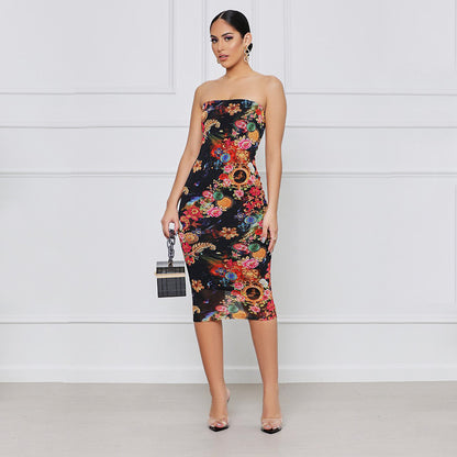 Printed Sheath Dress: Tight-fitting Style