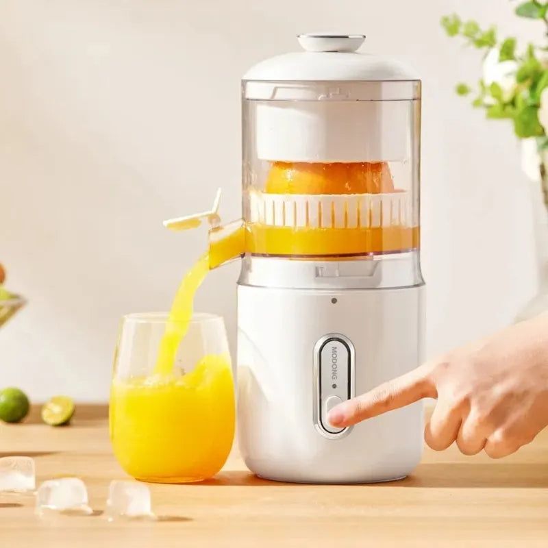 Multifunctional Wireless Electric Fruit Juicer USB Portable