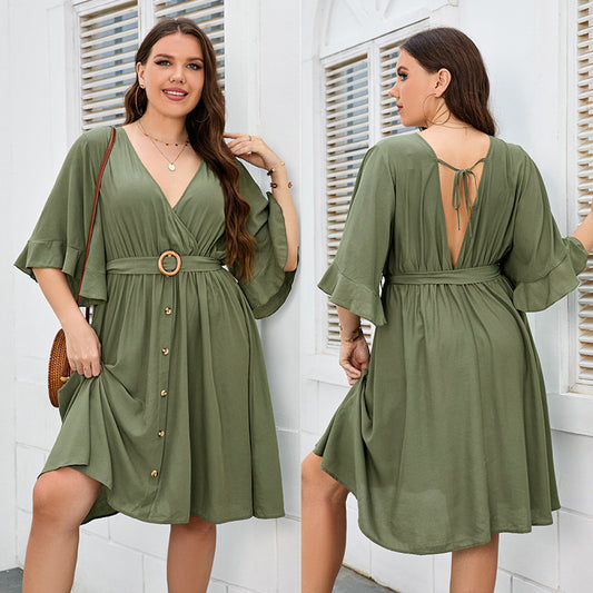 Chic Plus Size Dress: Trendy Elegance